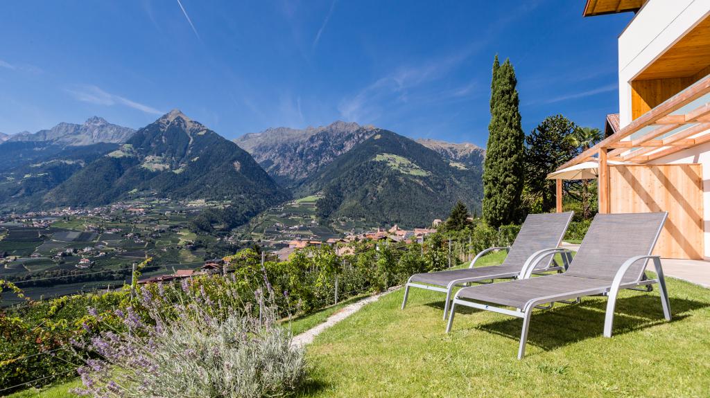 Sedie a sdraio nel nostro giardino